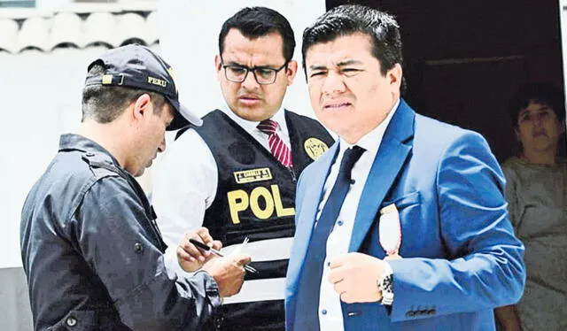  El fiscal. Wilson Salazar Reque confrontado por la incautación. Foto: difusión   