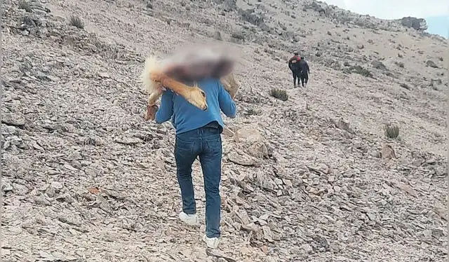  Hallazgo. Los comuneros avisaron de lo que podía ocurrir, pero la Policía no acudió a tiempo. Foto: difusión   