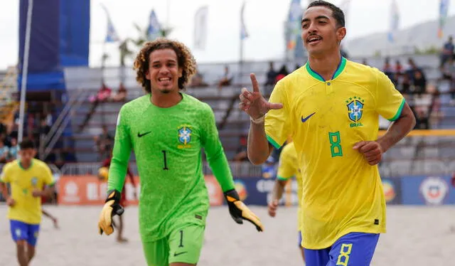 La selección brasileña ya está clasificada a semifinales del Sudamericano de Fútbol Playa Sub-20. Foto: Conmebol   