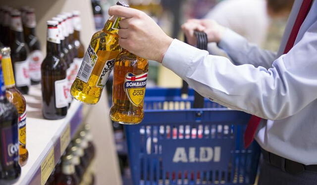  Quien comercialice bebidas alcohólicas durante la veda electoral podría afrontar una pena en prisión entre 15 días y seis meses. Foto: NS Pymes   