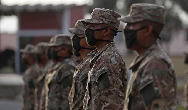 Además del sueldo, los militares reciben otros beneficios. Foto: Andina   