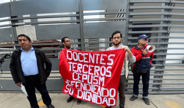 Foto: Docentes se encuentra en la puerta de Cepre de San Marcos. Foto: La República   