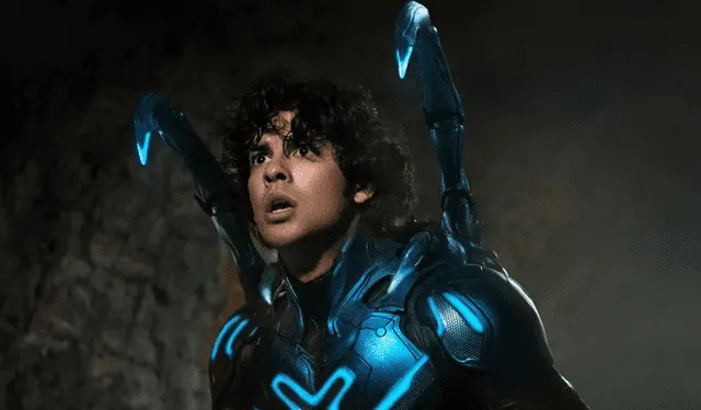 Xolo Maridueña le da vida a Jaime Reyes, la persona detrás del traje de ‘Blue Beetle’. Foto: Warner Bros. Pictures   
