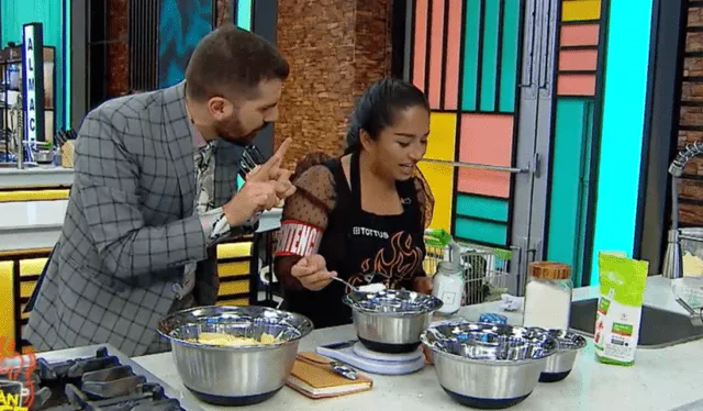 Beatriz Martínez, the 'Herbolaria del Pueblo', and José Peláez, host of 'El gran chef: famosos', are linked in the culinary reality show.  Photo: Capture America 