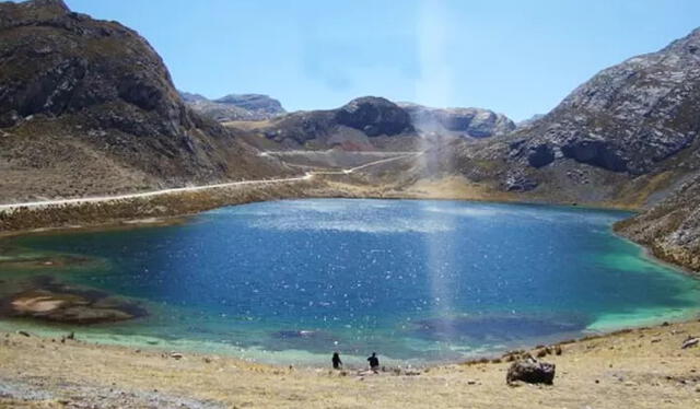 Laguna de los siete colores. Foto: difusión   