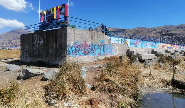  Seco. Puerto se secó por completo en la ciudad de Puno.    