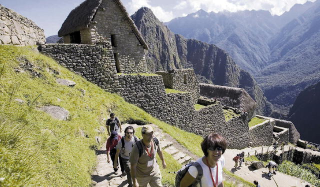  Mayor atractivo. Machupicchu es el sitio que atrae la mayor cantidad de turistas que llegan a la región Cusco. En Semana Santa habrá ofertas. Foto: La República    