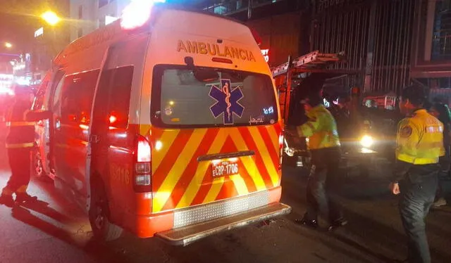 Aproximadamente 6 ambulancias llegaron al lugar. Foto: difusión   