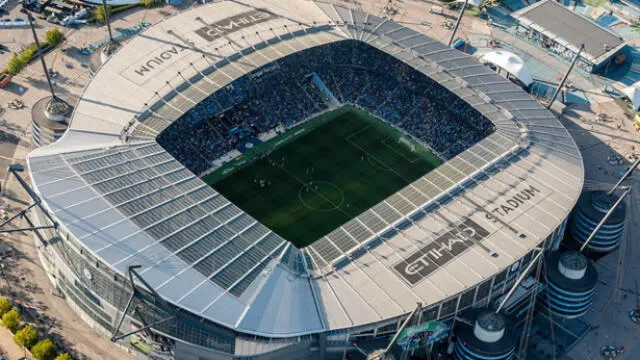 El Etihad Stadium está ubicado en la ciudad de Manchester en Inglaterra. Foto: EFE.   