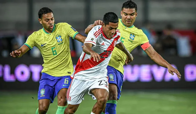 Joao Grimaldo debutó con la selección peruana ante Brasil por Eliminatorias 2026. Foto: Twitter   