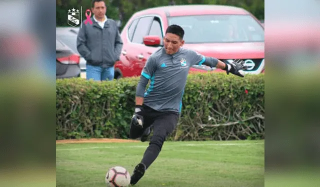  Chauca vistiendo los colores de Sporting Cristal. Foto: Cristal/Instagram   