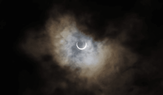 Eclipse solar desde Ciudad de México. Foto: USA Today Eclipse solar desde Ciudad de México. Foto: USA Today
