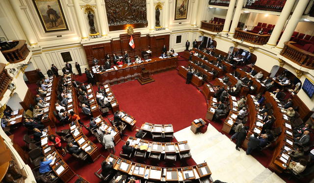  El Congreso tiene pendiente 17 iniciativas legislativas para autorizar a los afiliados a las AFP. Foto: Contadores y Empresas   