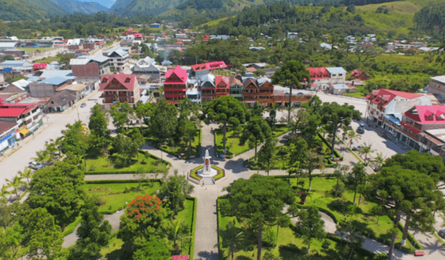  Oxapampa es una de las ciudades más limpias y ordenadas del Perú. Foto: Andina   