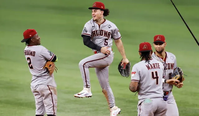 Los Diamondbacks se impusieron por 9-1 en el juego 2 de la Serie Mundial. Foto: EFE   