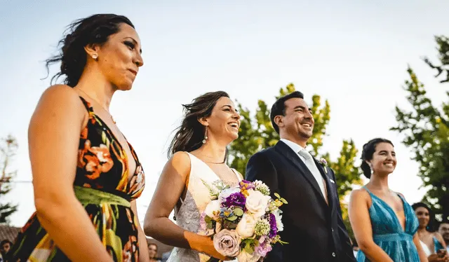  Para casarse por vía civil, la pareja debe tener 2 testigos. Foto: matrimonios.cl 