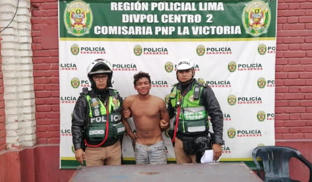  Hincha capturado por la PNP tras robar moto. Foto: PNP    