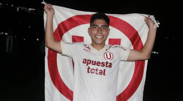 Piero Quispe ganó su primer título con Universitario en el 2023. Foto: La República   