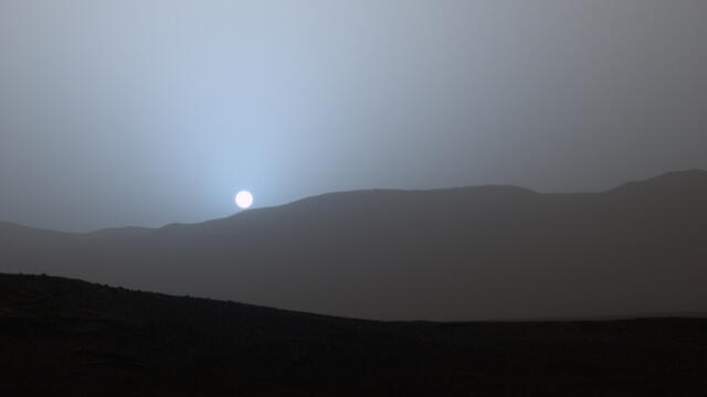  Una fotografía del atardecer marciano tomada por el róver Curiosity. Foto: NASA   