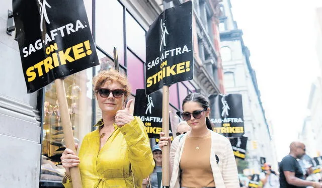 Susan Sarandon apoyando la huelga de actores. Foto: AFP   