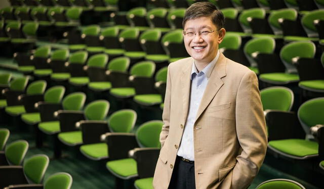  El especialista en matemática Pak Teee Ng reveló cuáles son los secretos que le permitieron a Singapur tener una buena educación. Foto: Wesley Loh/El País   