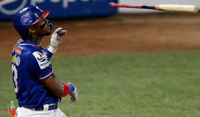 Los Tiburones de La Guaira llegan de dos victorias seguidas y treparon al cuarto puesto de la tabla. Foto: LVBP   