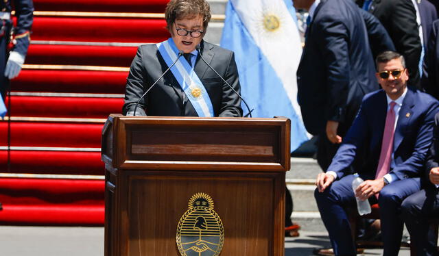 Javier Milei advirtió que se vienen momentos duros para la economía de Argentina. Foto: EFE   