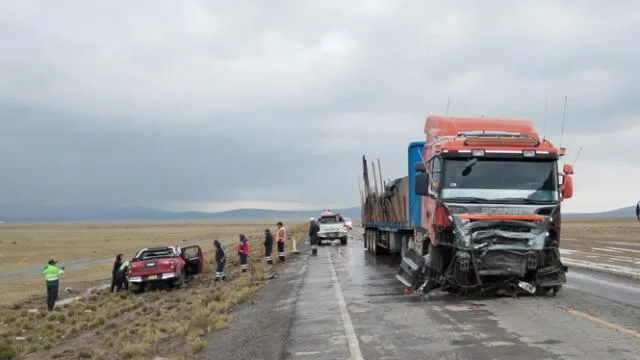 Accidente de tránsito se registró en la carretera Arequipa Puno. Foto: PNP Carreteras