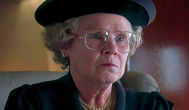 Imelda Staunton como la reina Isabel II. Foto: Netflix   