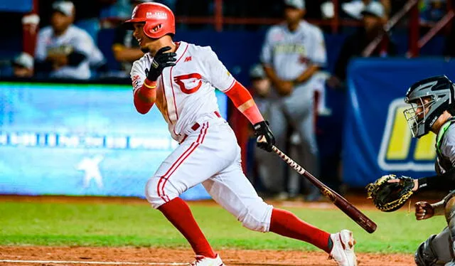 Pese a la doble derrota del domingo 17, los Cardenales de Lara se mantienen como únicos líderes del torneo. Foto: LVBP   