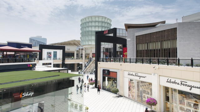 El Jockey Plaza es uno de los centros comerciales más grande del Perú. Foto: revistabusiness   