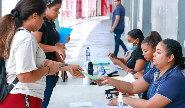 IFARHU y MEDUCA anunciaron que a partir del 10 de enero se contará con las notas de todos los estudiantes beneficiados; por lo que, a partir de la tercera semana de dicho mes se estaría cobrando el bono. Foto. Telemetro   