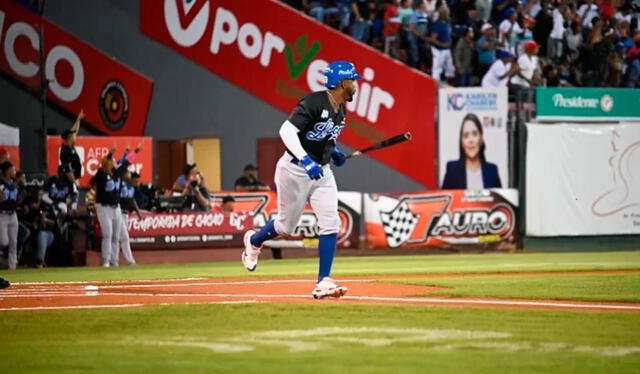 Los Tigres del Licey llegan de derrotar a los Gigantes y caer ante las Estrellas. Foto: Lidom   