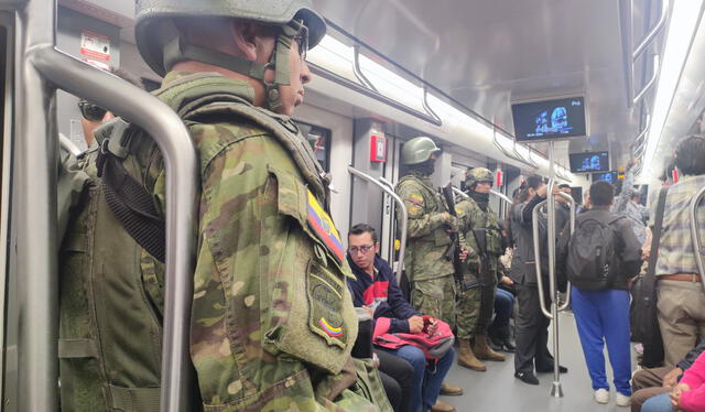  La periodista Elena Rodríguez Yánez informó en su cuenta X que el Metro de Quito se encuentra&nbsp;militarizado. Foto: ElenaDeQuito/ X    