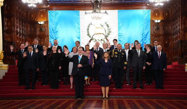 El gabinete de ministros de Arévalo es paritario. Foto: @GuatemalaGob/Twitter   
