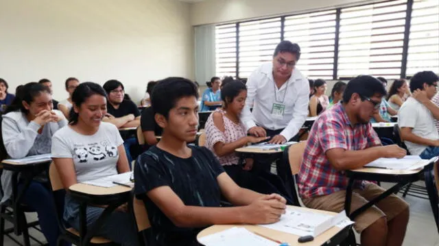  Así se vive el examen de admisión en San Marcos. Foto: Andina    