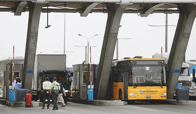  <strong>Rutas de Lima</strong>&nbsp;anunció que acatará el fallo que ordena suspender el cobro en los <strong>peajes de Chillón</strong>. Foto: Andina   