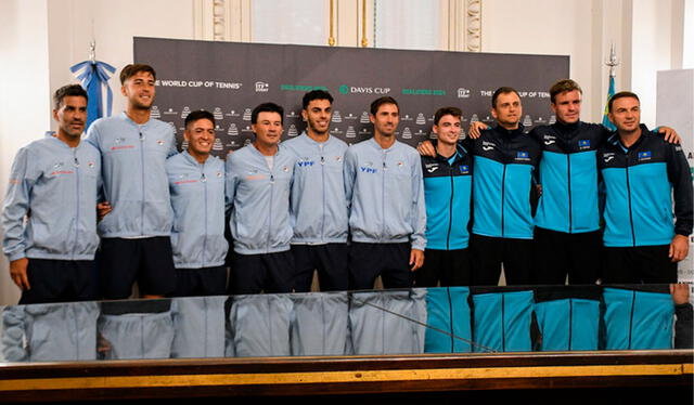Los equipos de Argentina y Kazajistán estuvieron presentes en el sorteo de los emparejamientos. Foto: Olé   