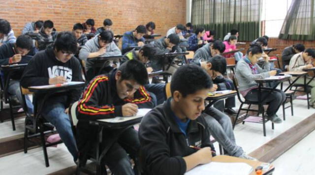  Examen de admisión de la UNI. Foto: Andina    