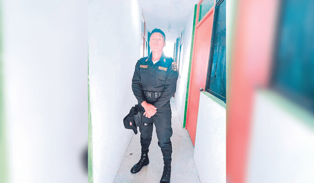 Valeroso. Suboficial PNP Ronaldo Lupaca Valdez tenía 27 años. La Policía hizo entrega del Pabellón Nacional a sus familiares. Foto: difusión   