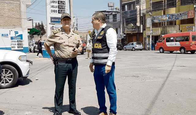 Solos. General Colin Sim Galván y coronel Edward Vásquez dirigen la lucha contra el crimen. Foto: difusión    