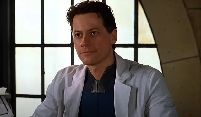 Ioan Gruffudd fue el profesor Reed Richards en 'Los 4 Fantásticos', del 2005. Foto: captura de YouTube   