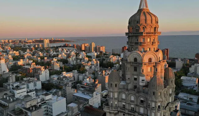 El informe de The Economist destaca a Uruguay por su solidez institucional. Foto: AFP   