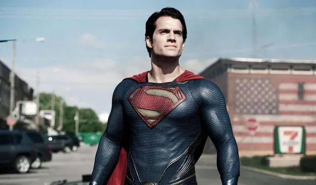  Henry Cavill interpretó por primera vez a Superman en ‘El hombre de acero’, película de 2013. Foto: Warner Bros. Pictures    