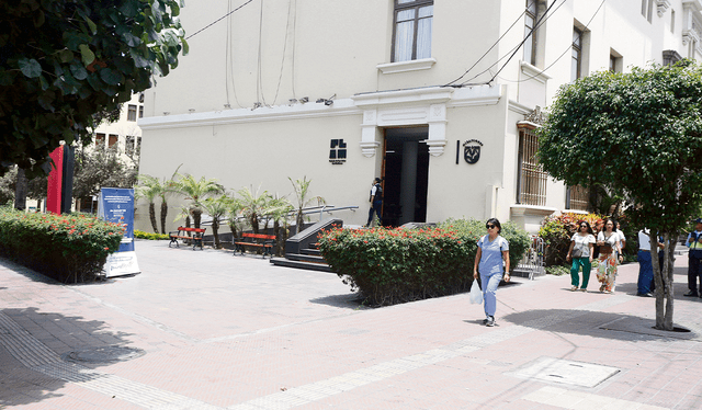  Cultura. Emblemática sala de arte Luis Miró Quesada se convirtió en un área de cobranza municipal. La comuna dice que es temporal. Foto: difusión    