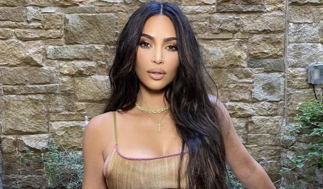 Kim Kardashian causó furor en redes sociales tras su comentario a favor de Iván Cantú. Foto: Grazia 