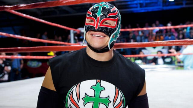 Rey Mysterio face | fotos de Rey Mysterio 2024 | sin máscara | WWE