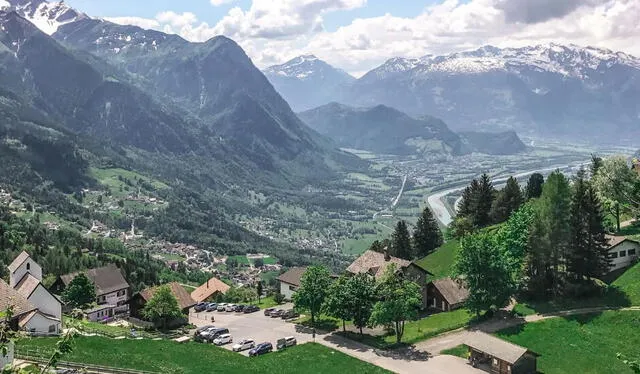Liechtenstein cuenta con grandes montañas para escalar o esquiar. Foto: The Restless Worker   
