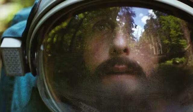 'Spaceman', película de Johan Renck lidera lista de las 10 cintas más vistas en Netflix. Foto: captura de YouTube   