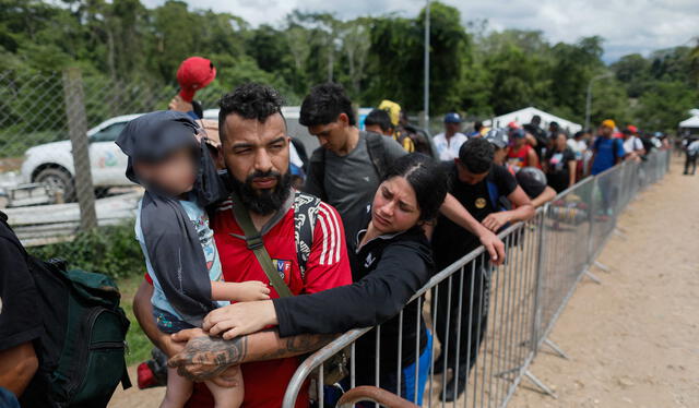 Cada año millones de personas abandonan sus países en busca de mejores oportunidades. Foto: AFP